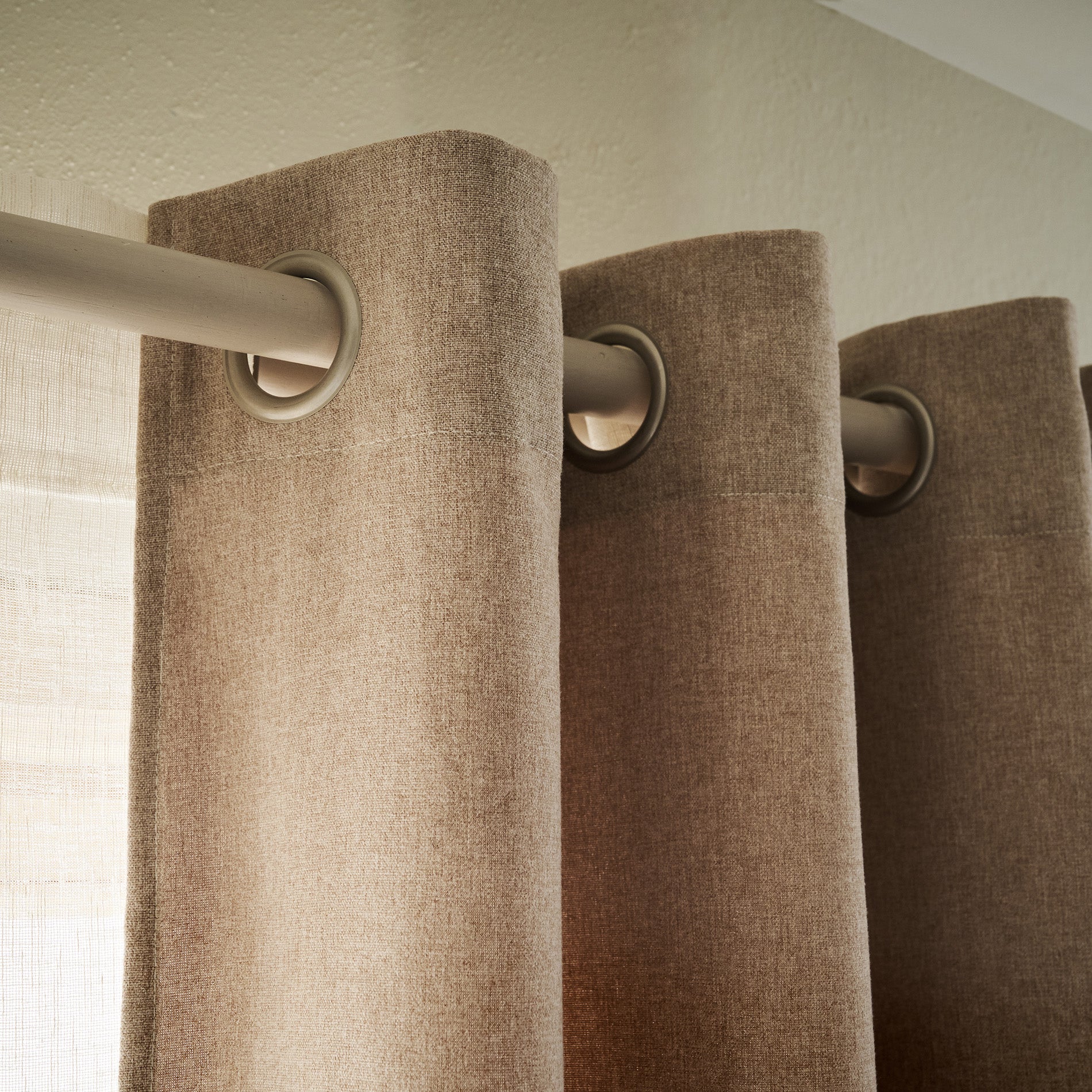 Curtain with studs 140x280cm Isolde Soft Beige 460/06