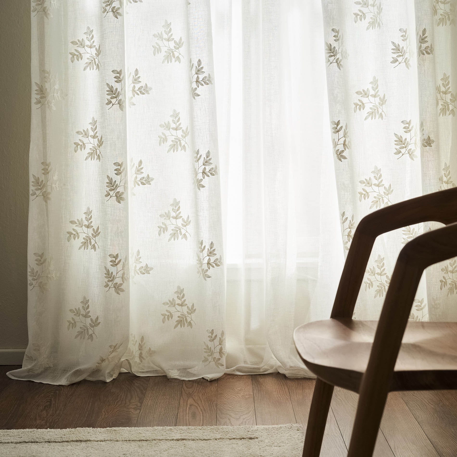 Κουρτίνα με τρουκς 140x280cm Leaf Offwhite AW24 532/05