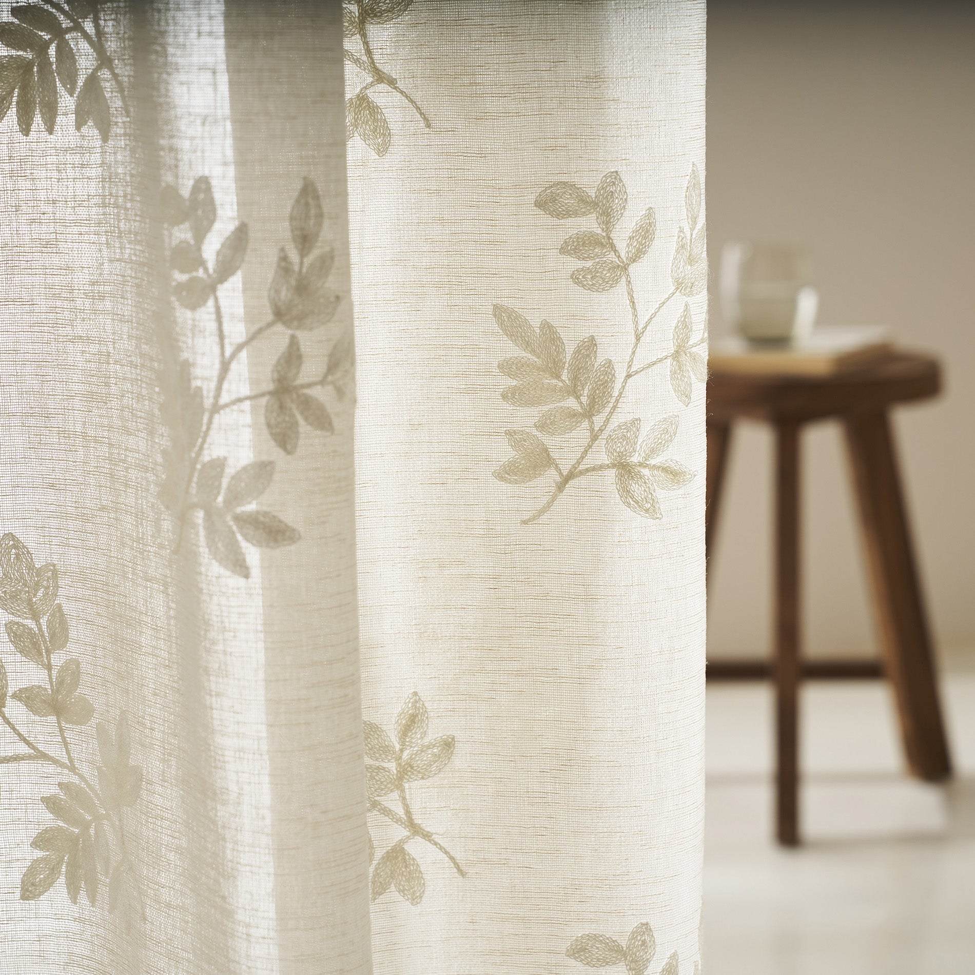 Curtain with grommet 140x280cm Leaf Beige 532/06