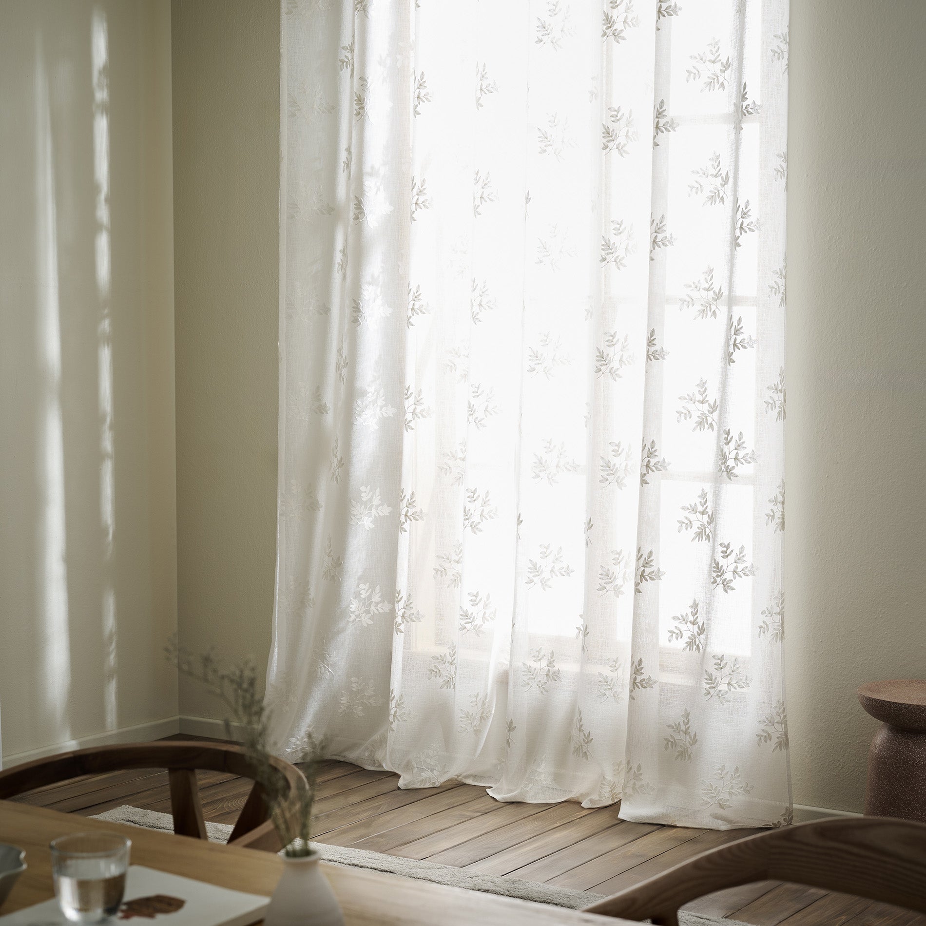 Κουρτίνα με σιρίτι 140x295cm Leaf Offwhite SS24 532/05