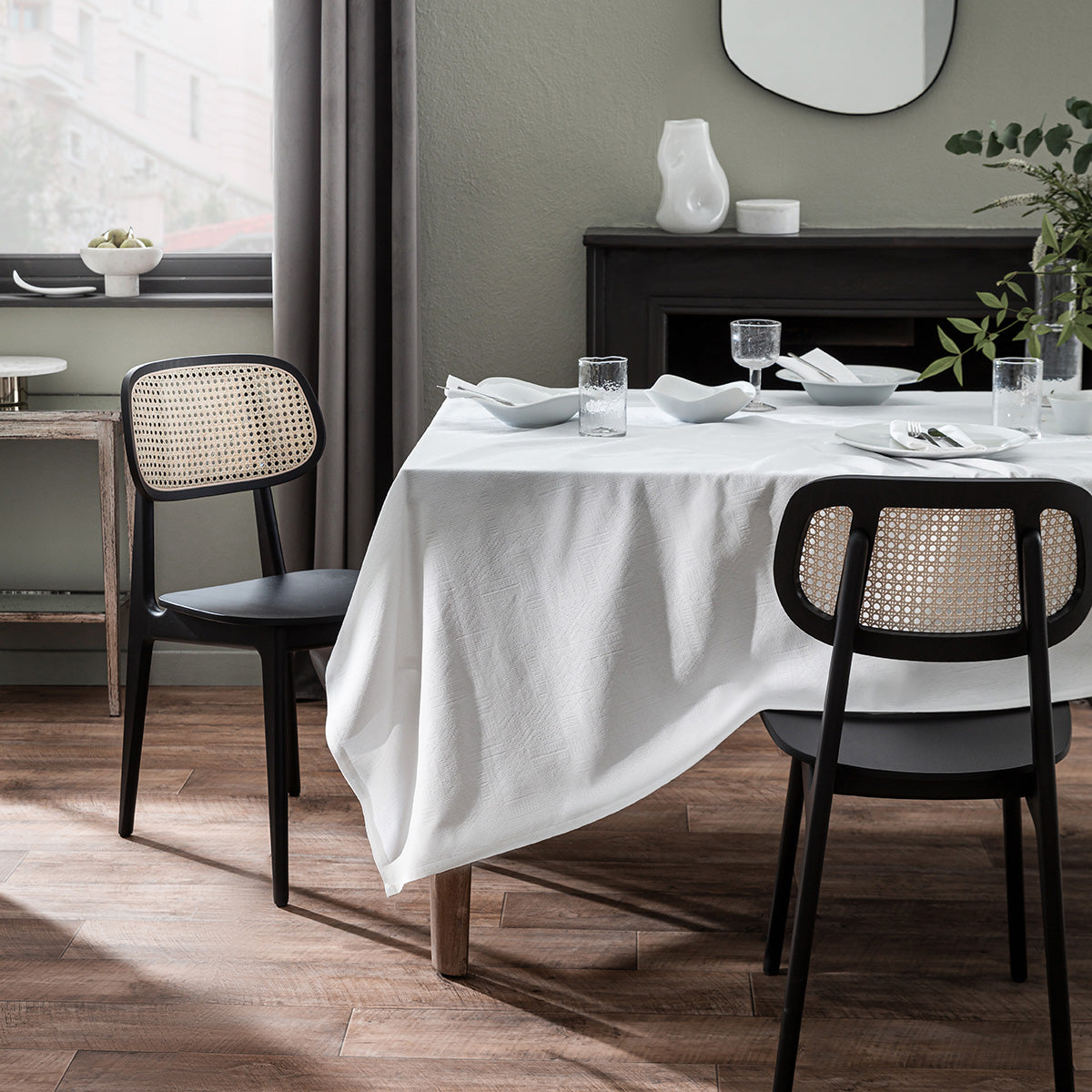 Madeleine Ethnic Tablecloth 173/16