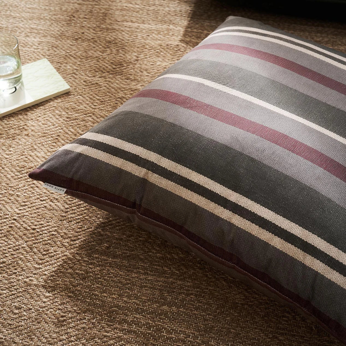 Μαξιλαροθήκη 65x65cm Neoma stripe Green 158