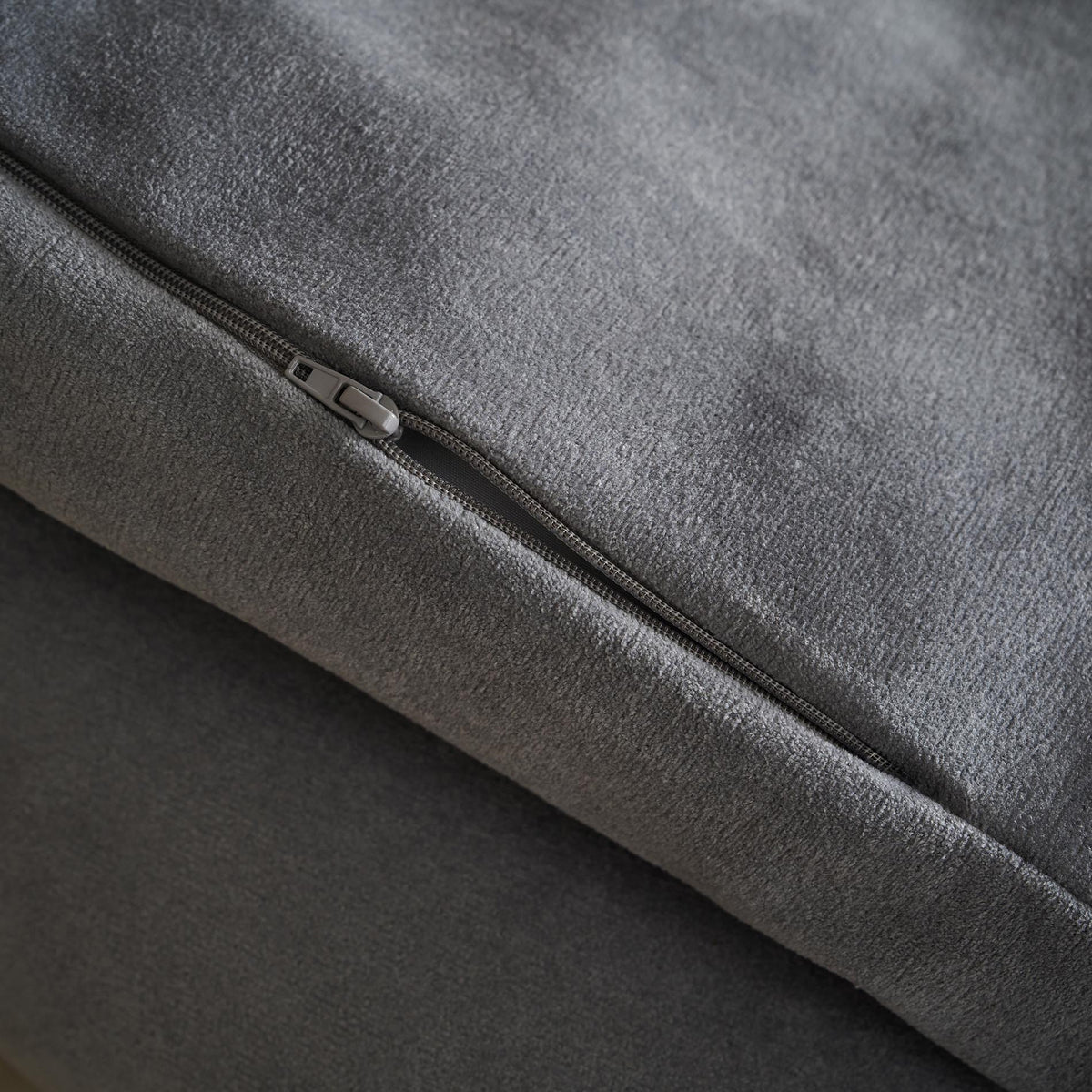 Sofa Topper 80x200cm Nadinia Rock Grey 137