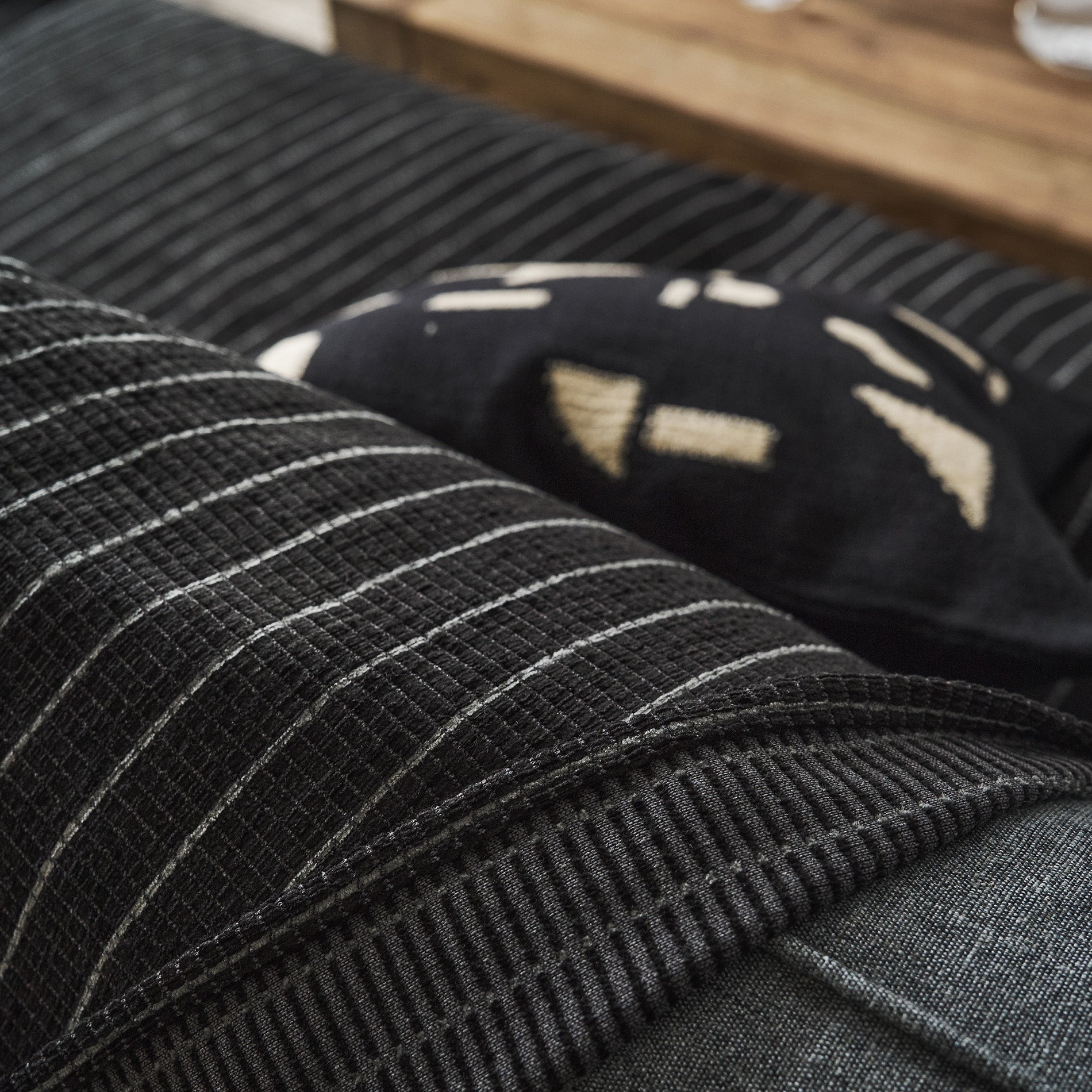 Throw Thyra Black Board 273/14