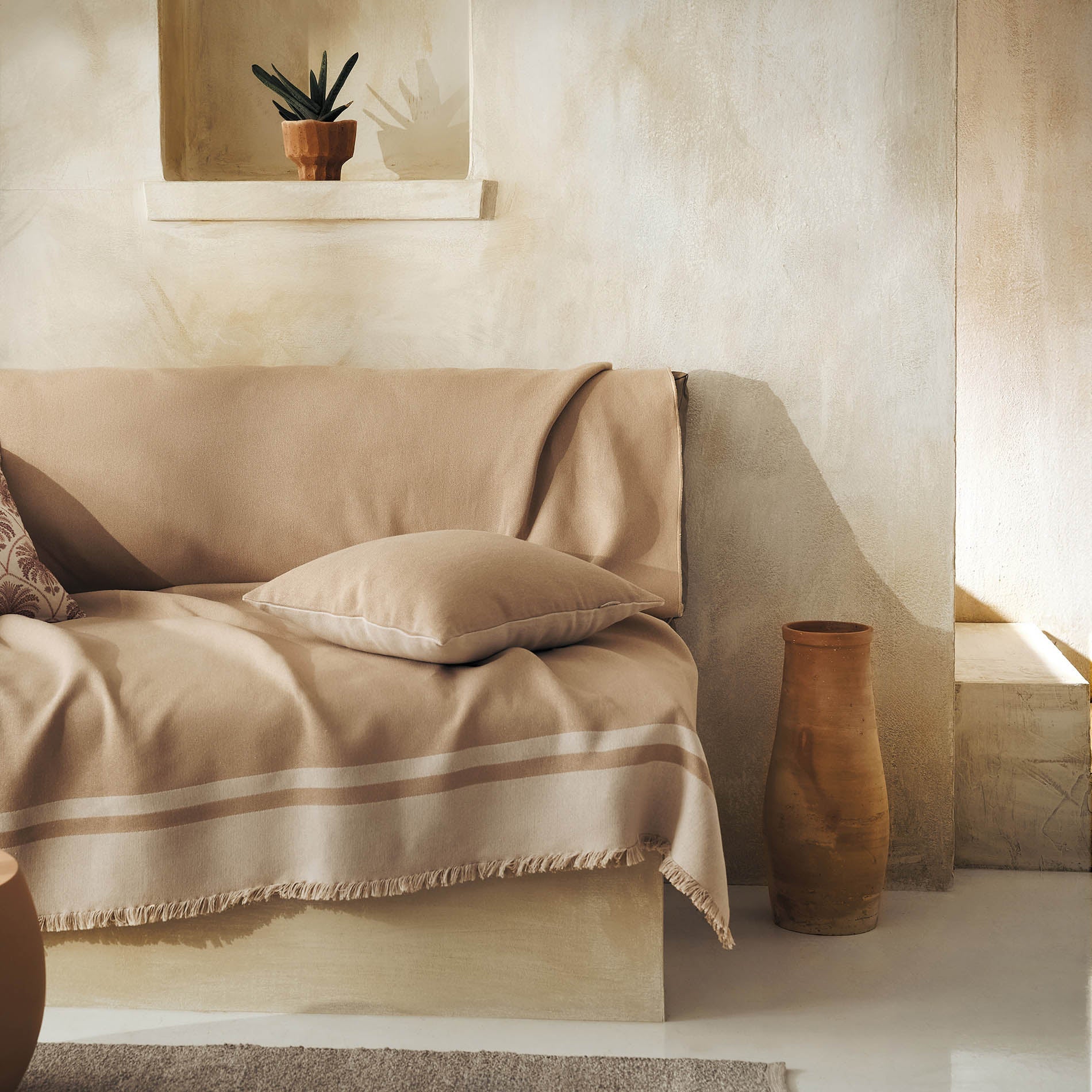Throw Marian Ground Beige 336/41