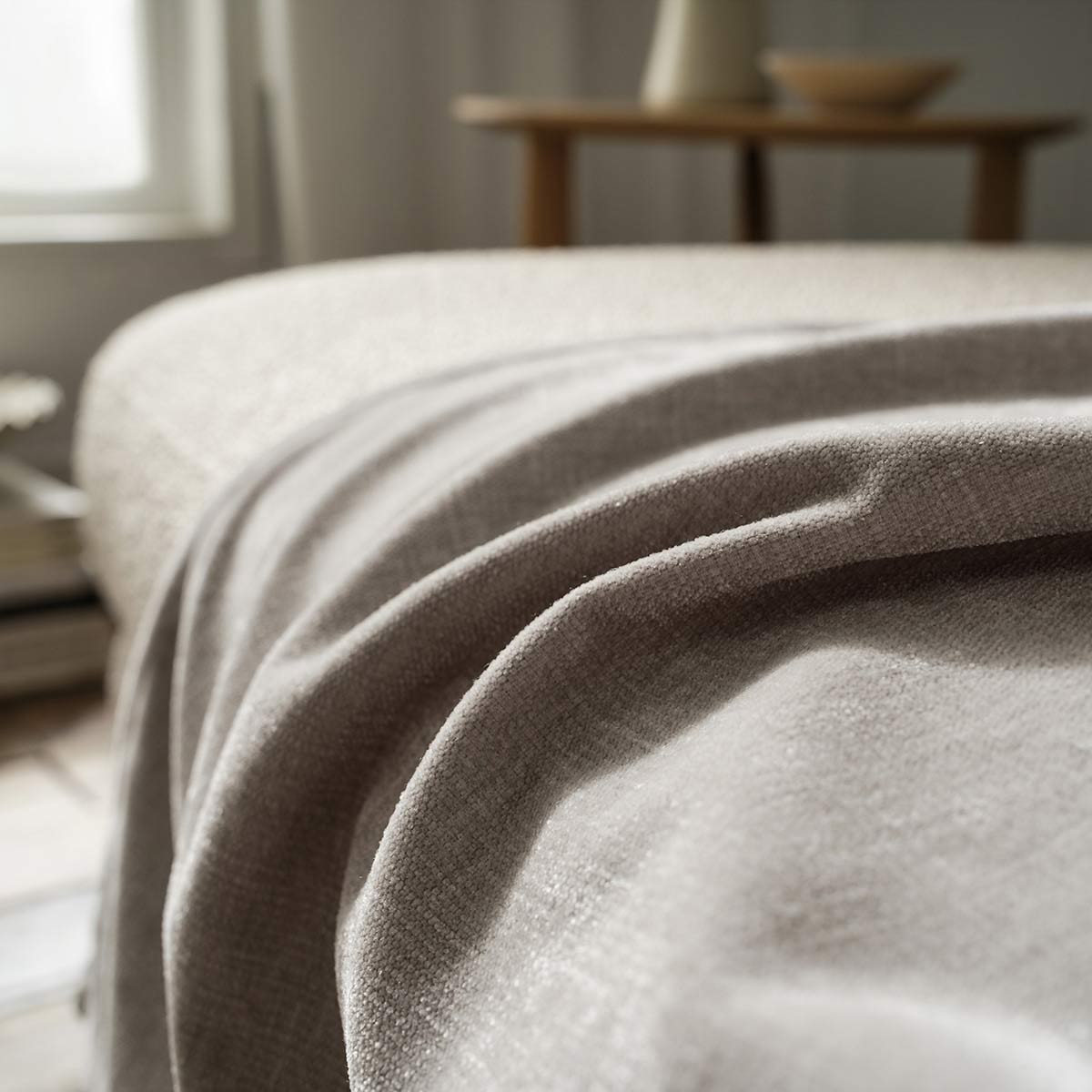 Luna Throw Quiet Grey 427/15