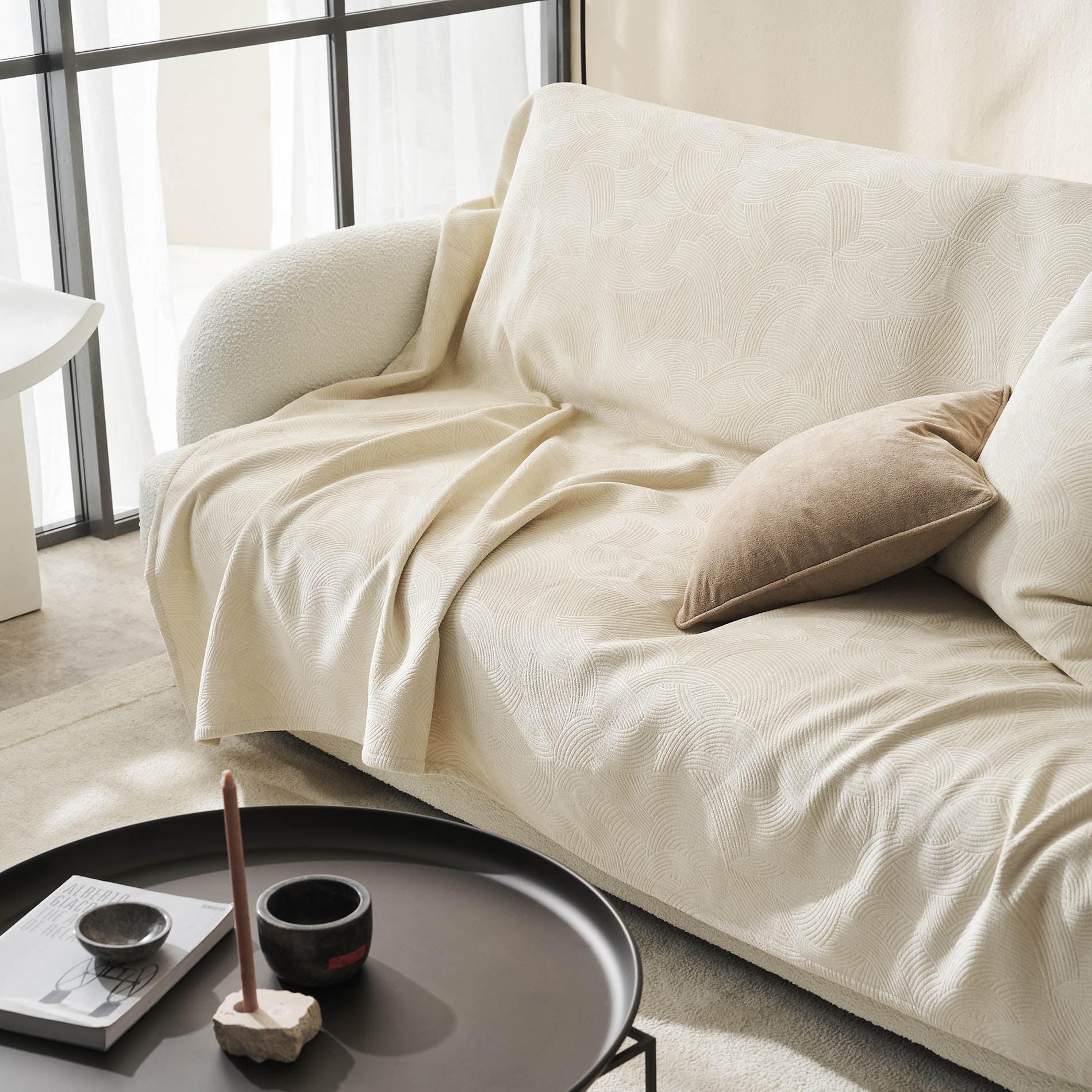 Nimbus Ecru Throw 447/25