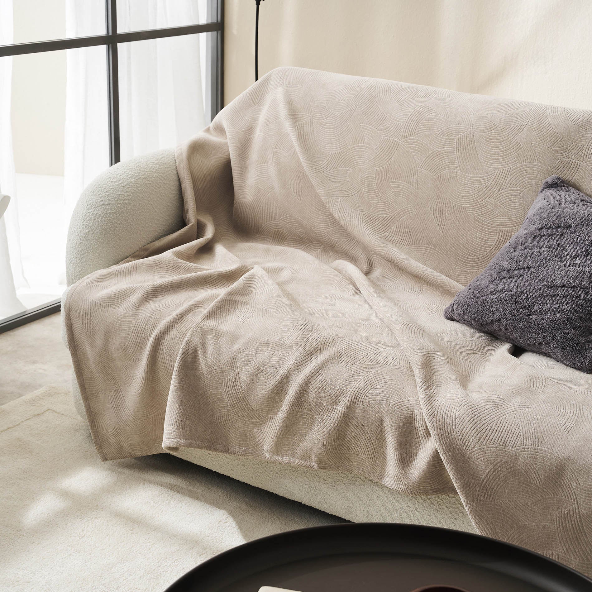 Throw Nimbus Warm Beige 447/39