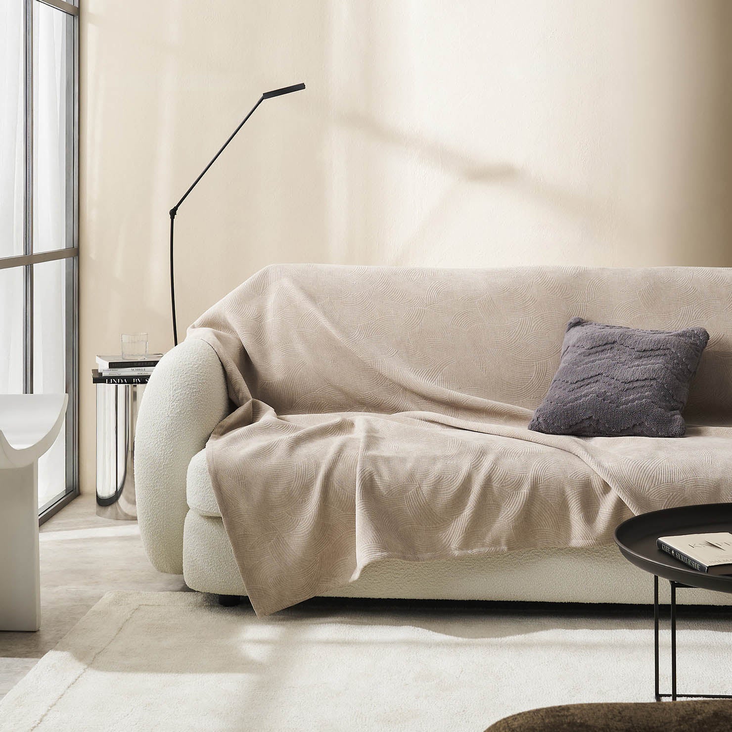 Throw Nimbus Warm Beige 447/39