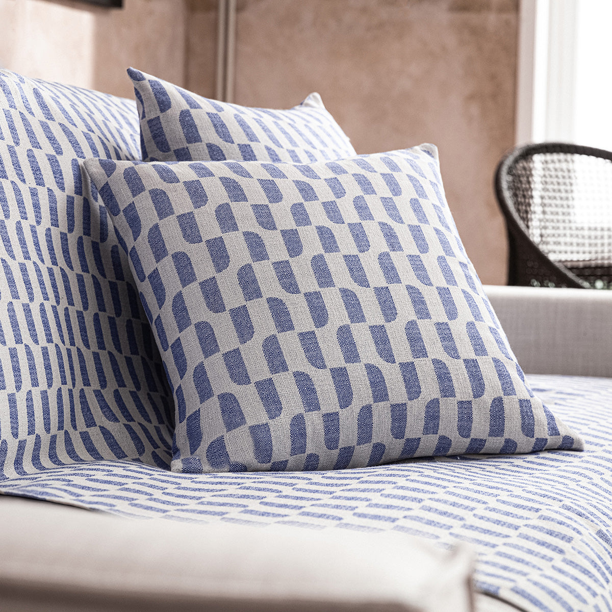 Throw Marine Blue 518