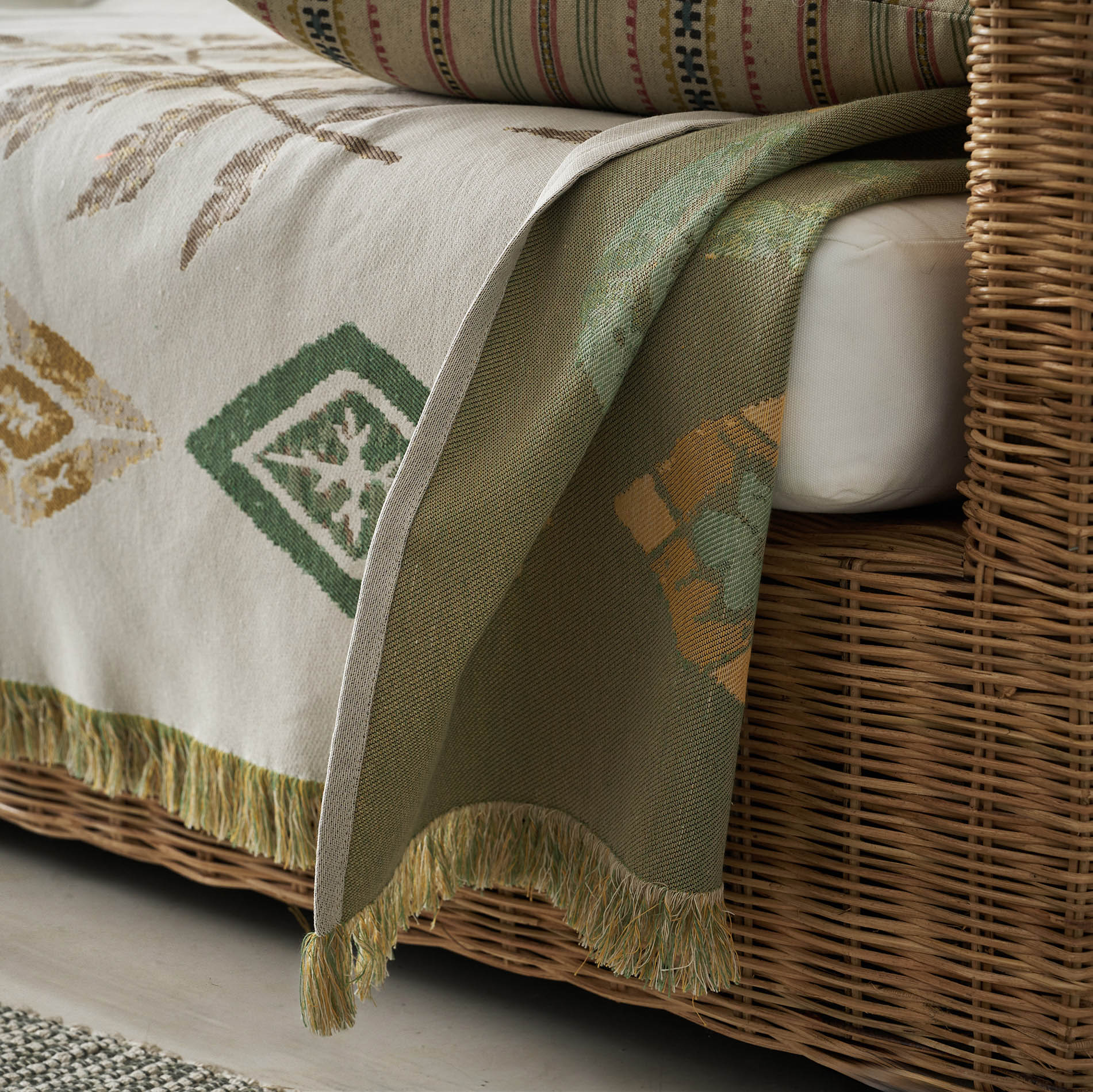 sofa throw decoration 180x210cm Ishara Garden Green 573/07