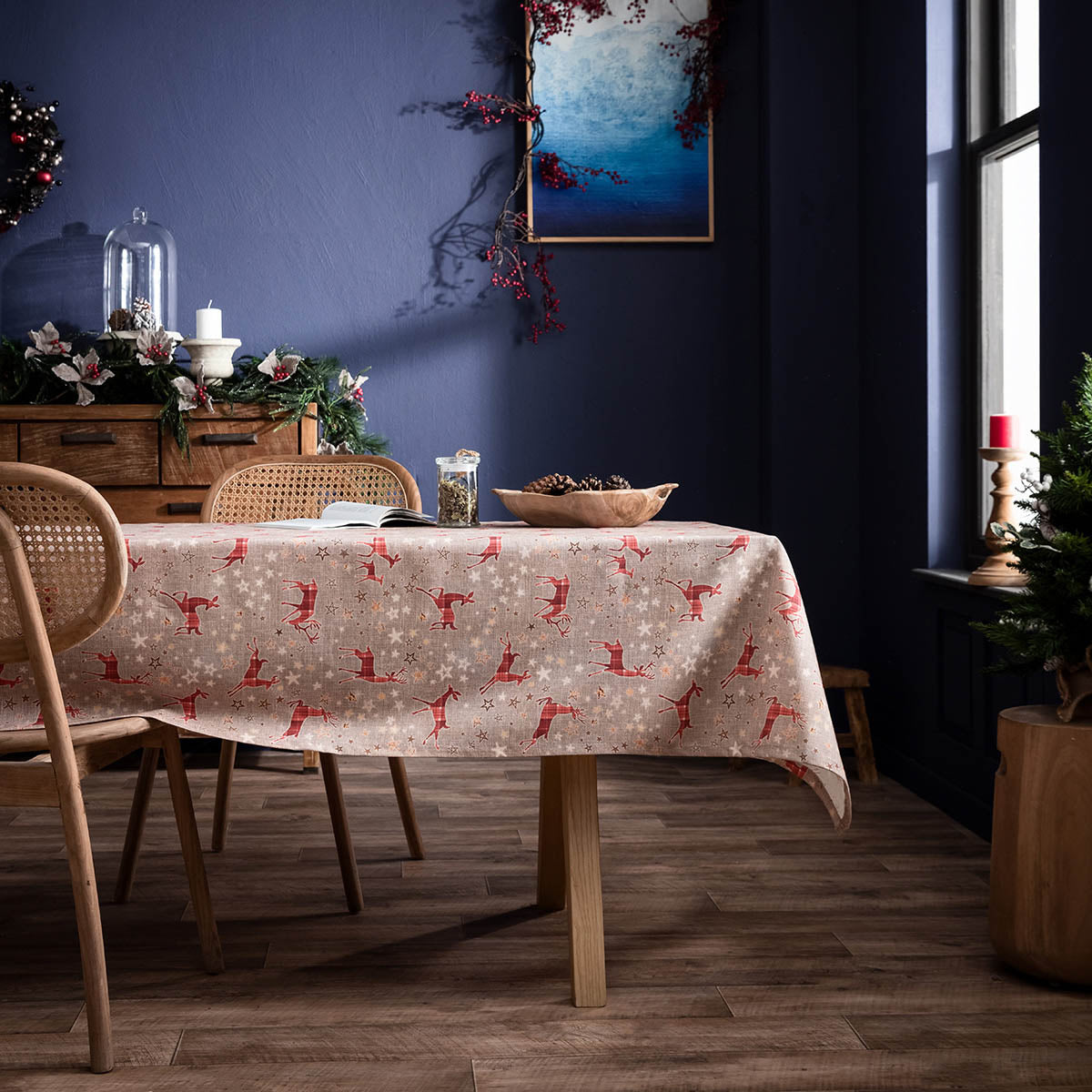 Τραπεζομάντηλο 135x135cm Xmas 126