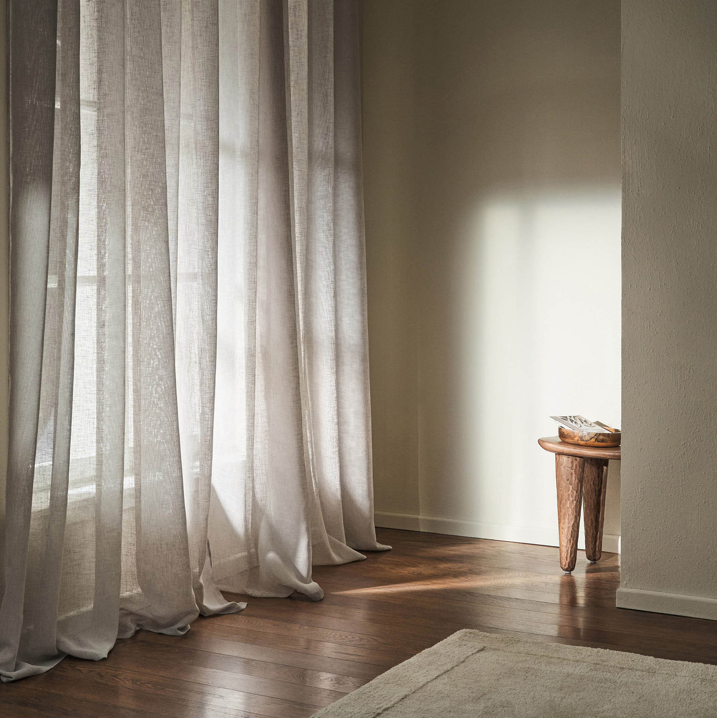 Combe Willow Beige 502/45 Curtain with Studs