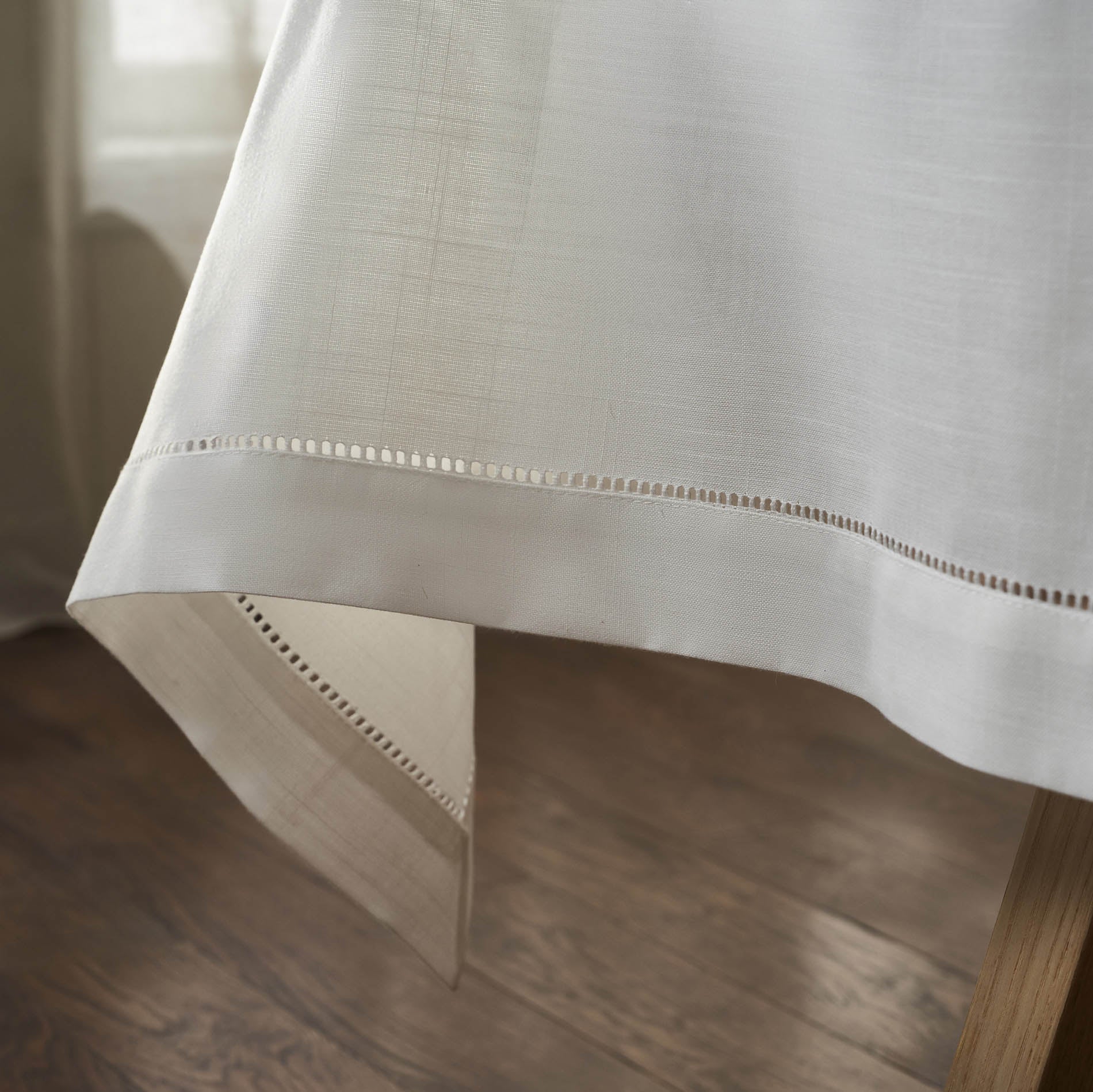 Τραπεζομάντηλο 150x220cm  Lorelai Offwhite 197