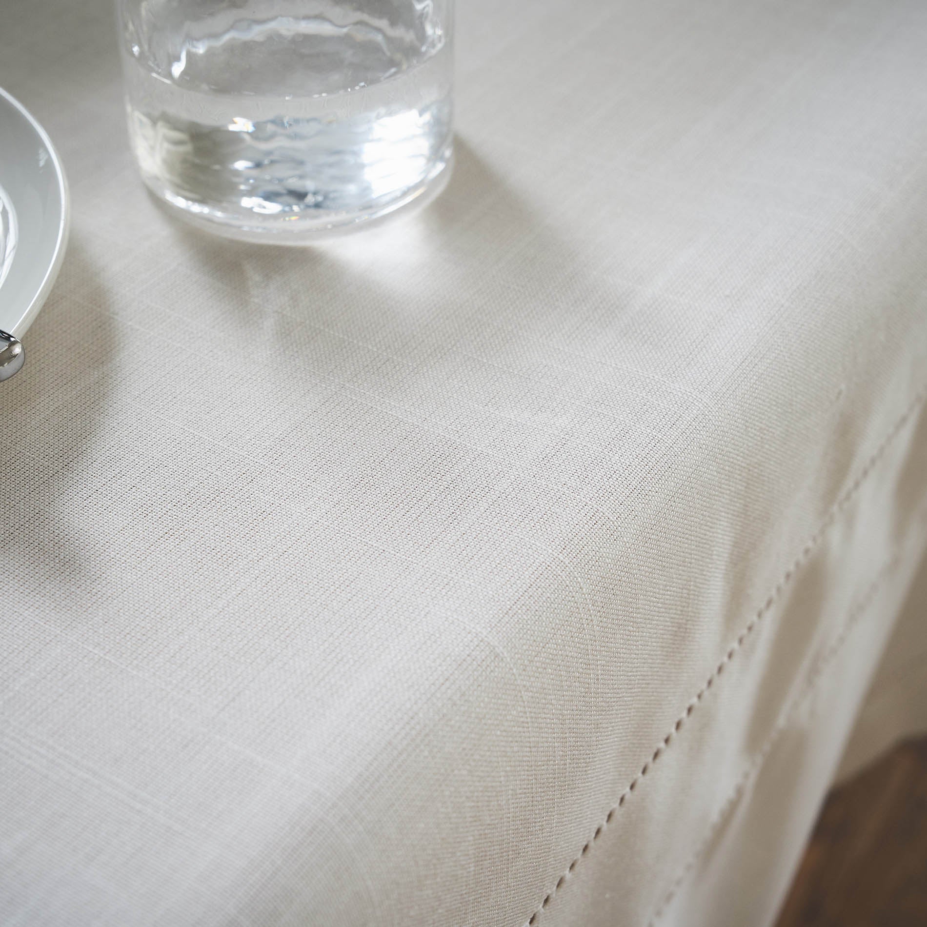 Τραπεζομάντηλο 150x220cm  Lorelai Offwhite 197
