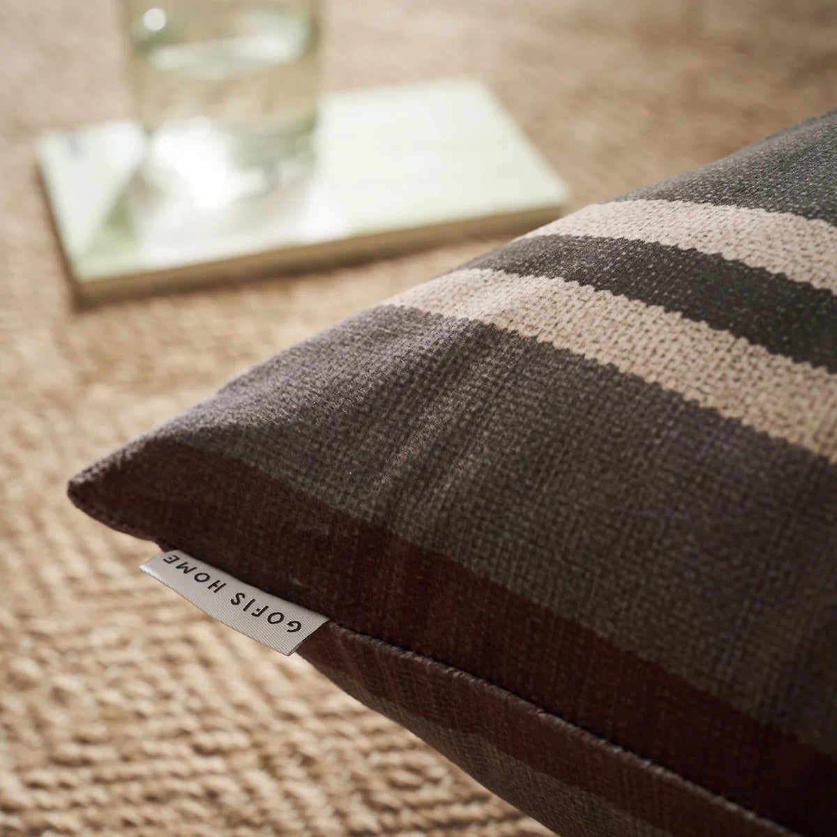 Μαξιλαροθήκη 65x65cm Neoma stripe Green 158
