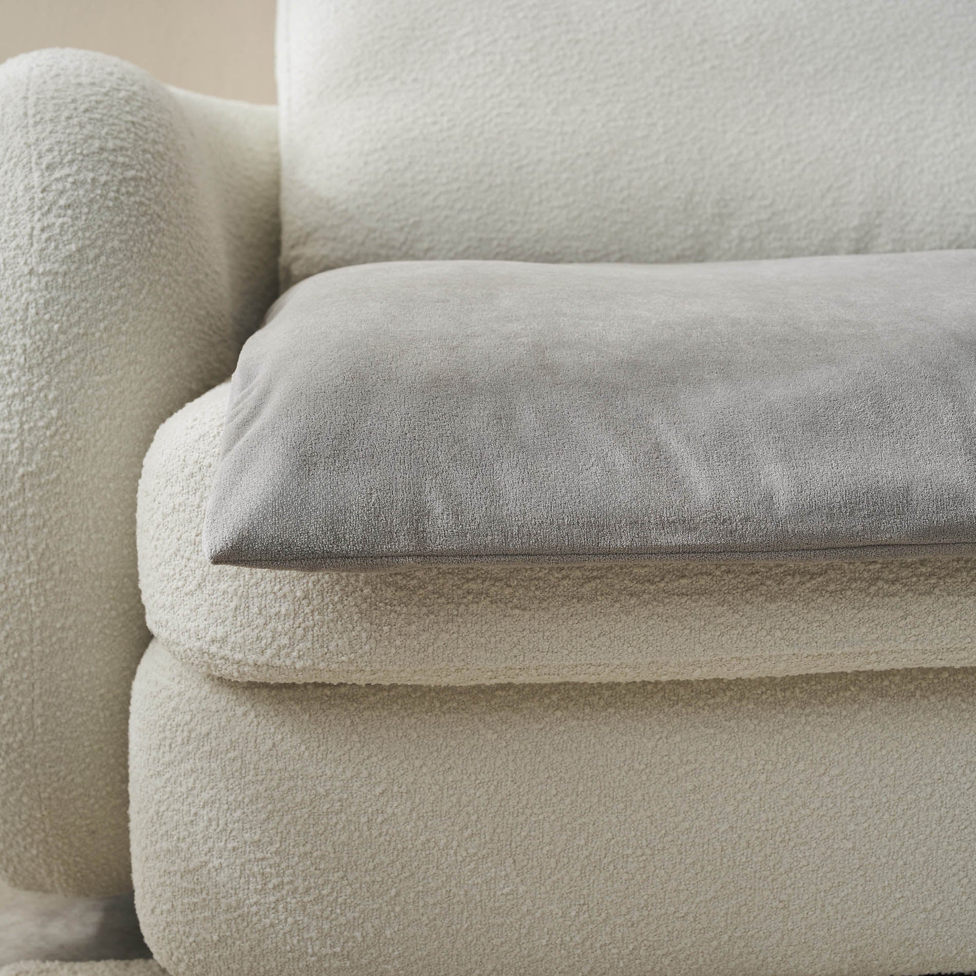 Sofa Topper 80x200cm  Nadinia Fog Grey 137
