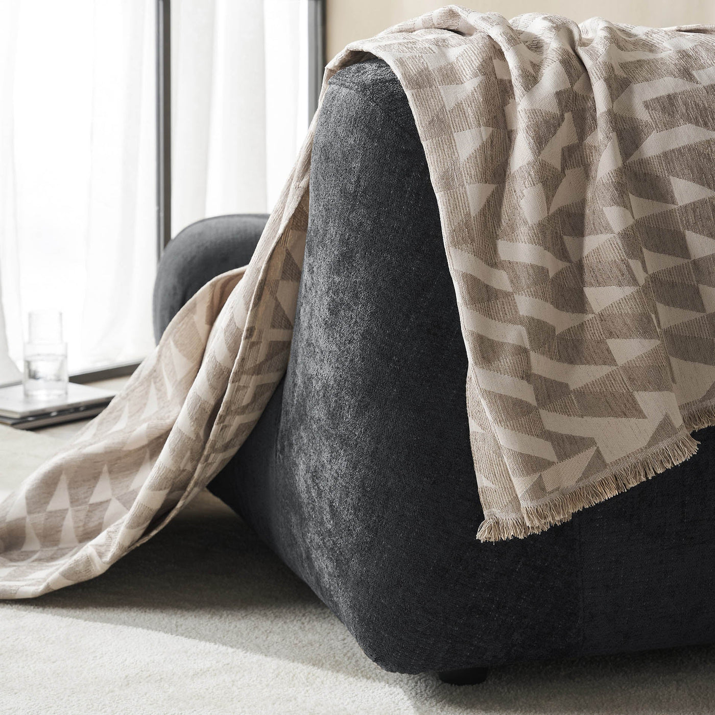 Throw Caspian Beige 156/06