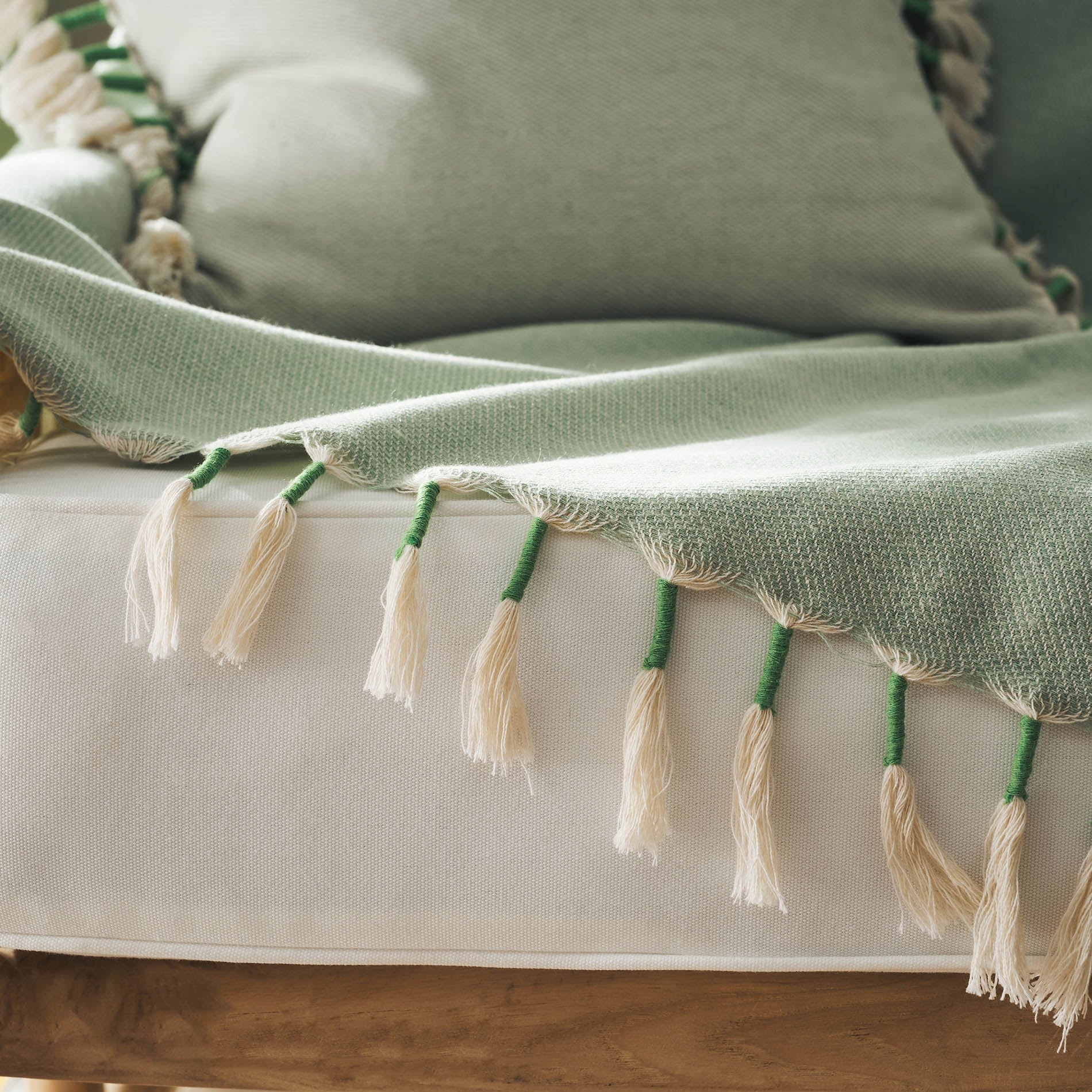 Ριχτάρι Διακοσμητικό 180x180cm Kianga Bean Green 226/18