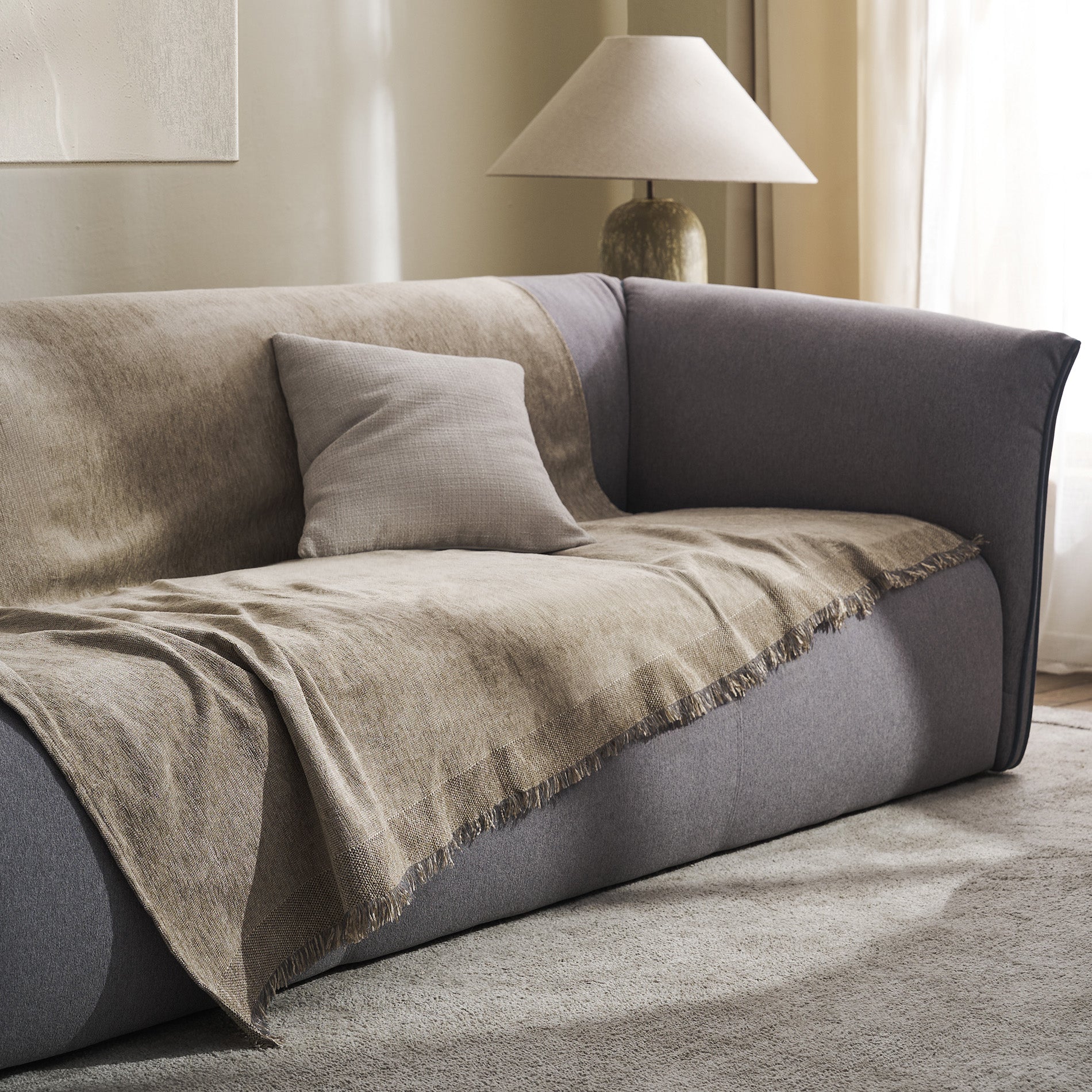 Valkyrie Beige Throw 234/21