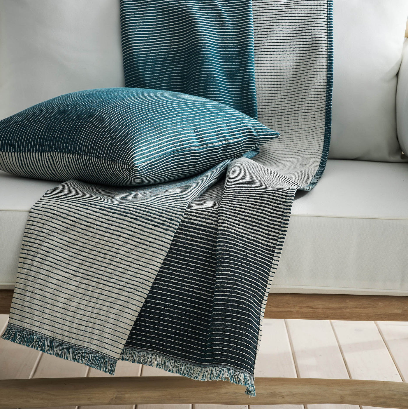 Zebra Throw Viridian Blue 302