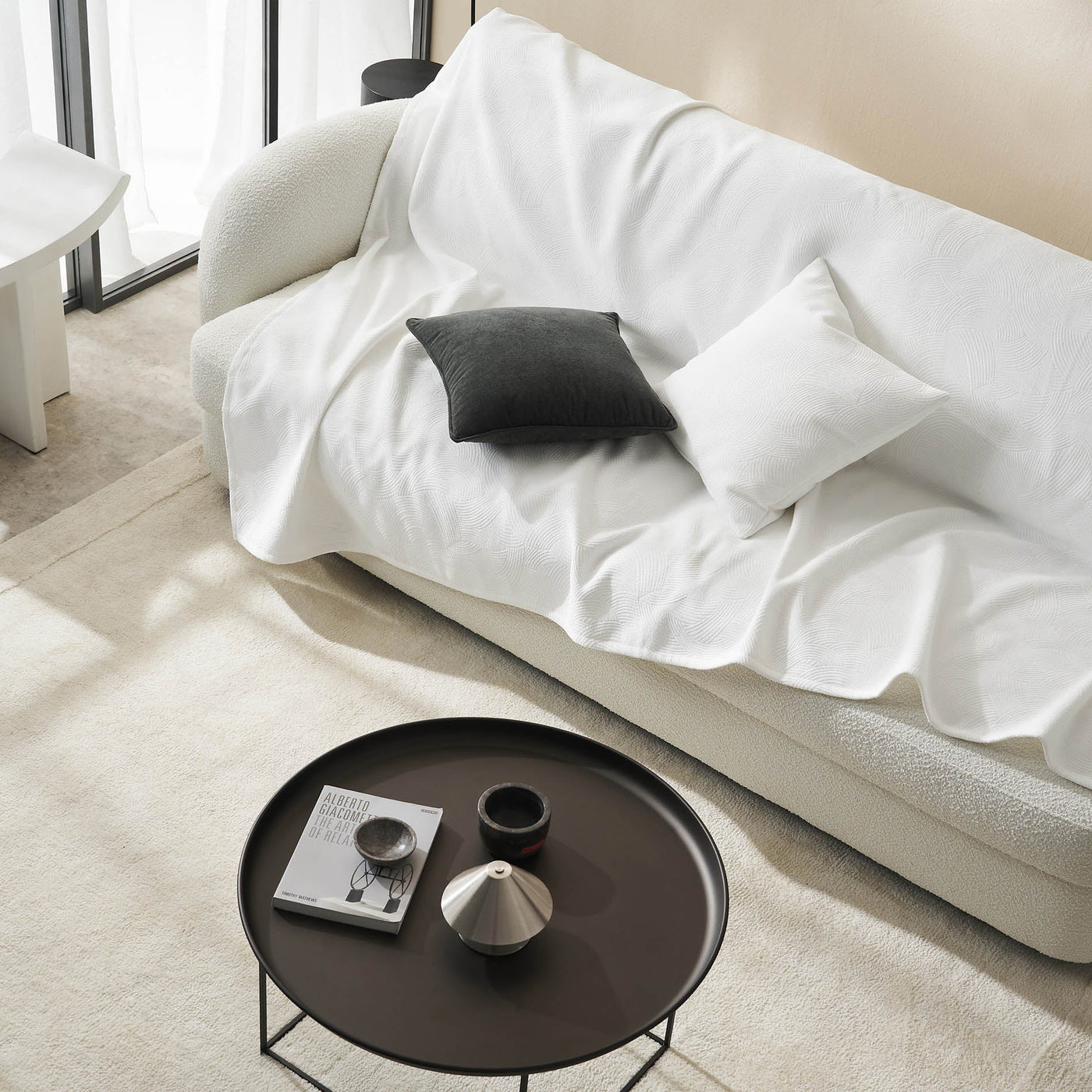 Throw Nimbus Polar White 447/26