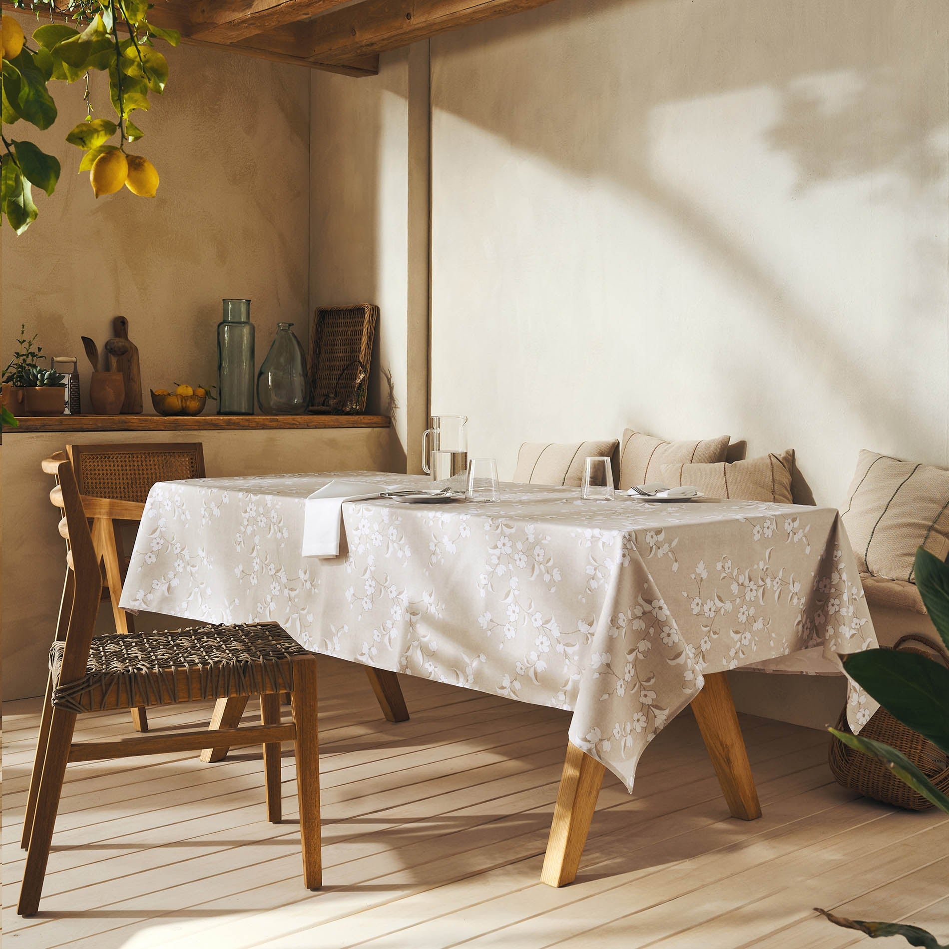 Tablecloth 135x135cm Marcia 367