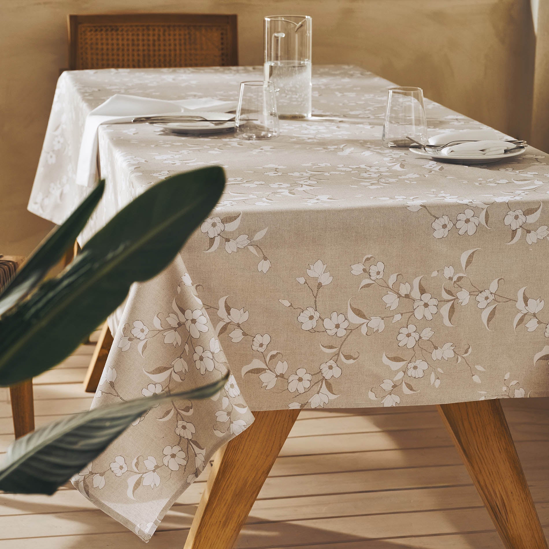 Tablecloth 135x135cm Marcia 367