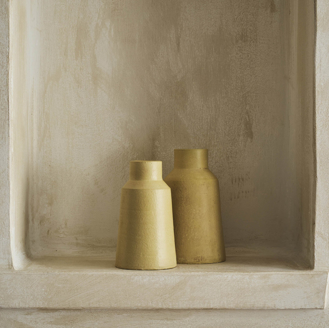 Livana Leaf Gold 168 clay pot