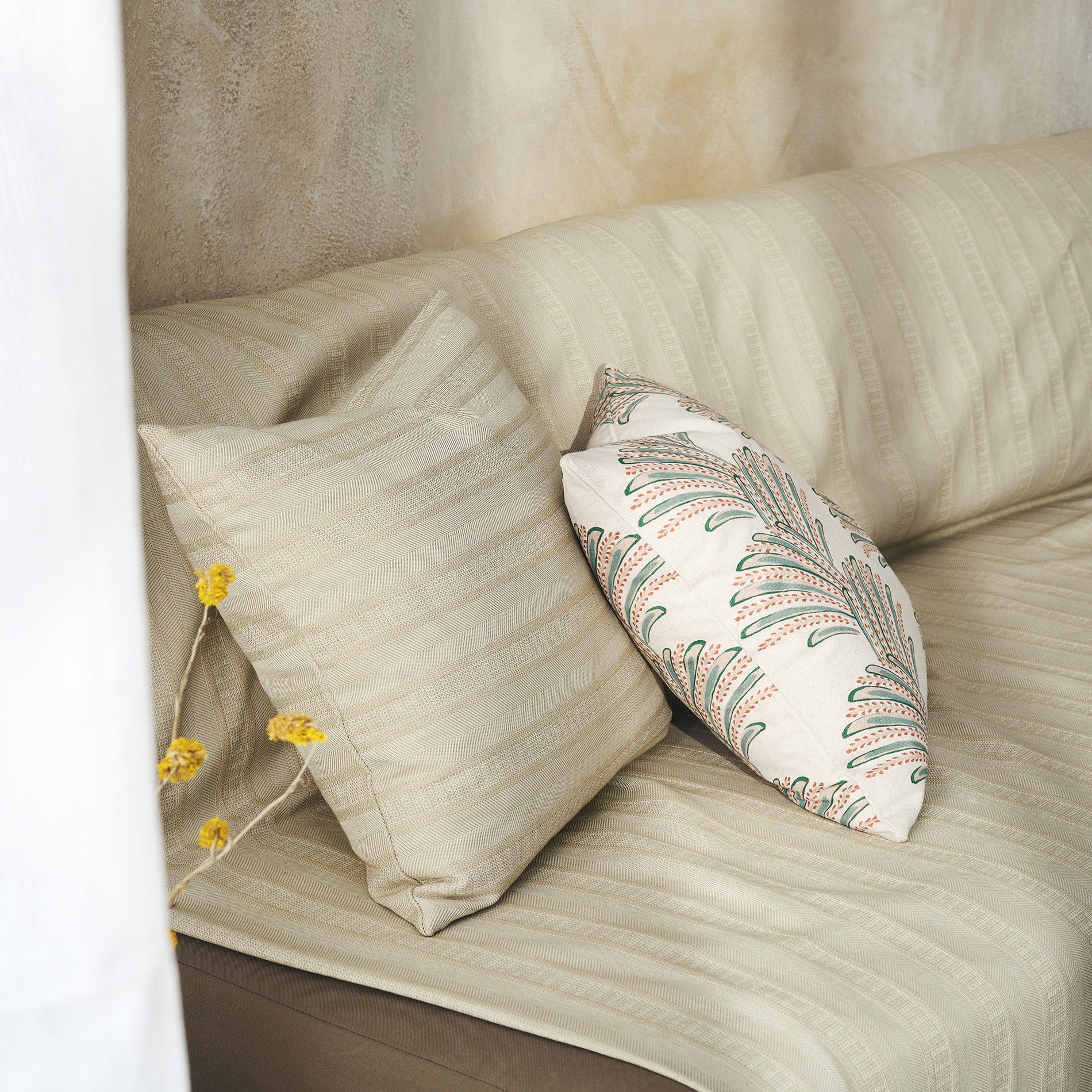 Throw Laurel Plant Green 731/18