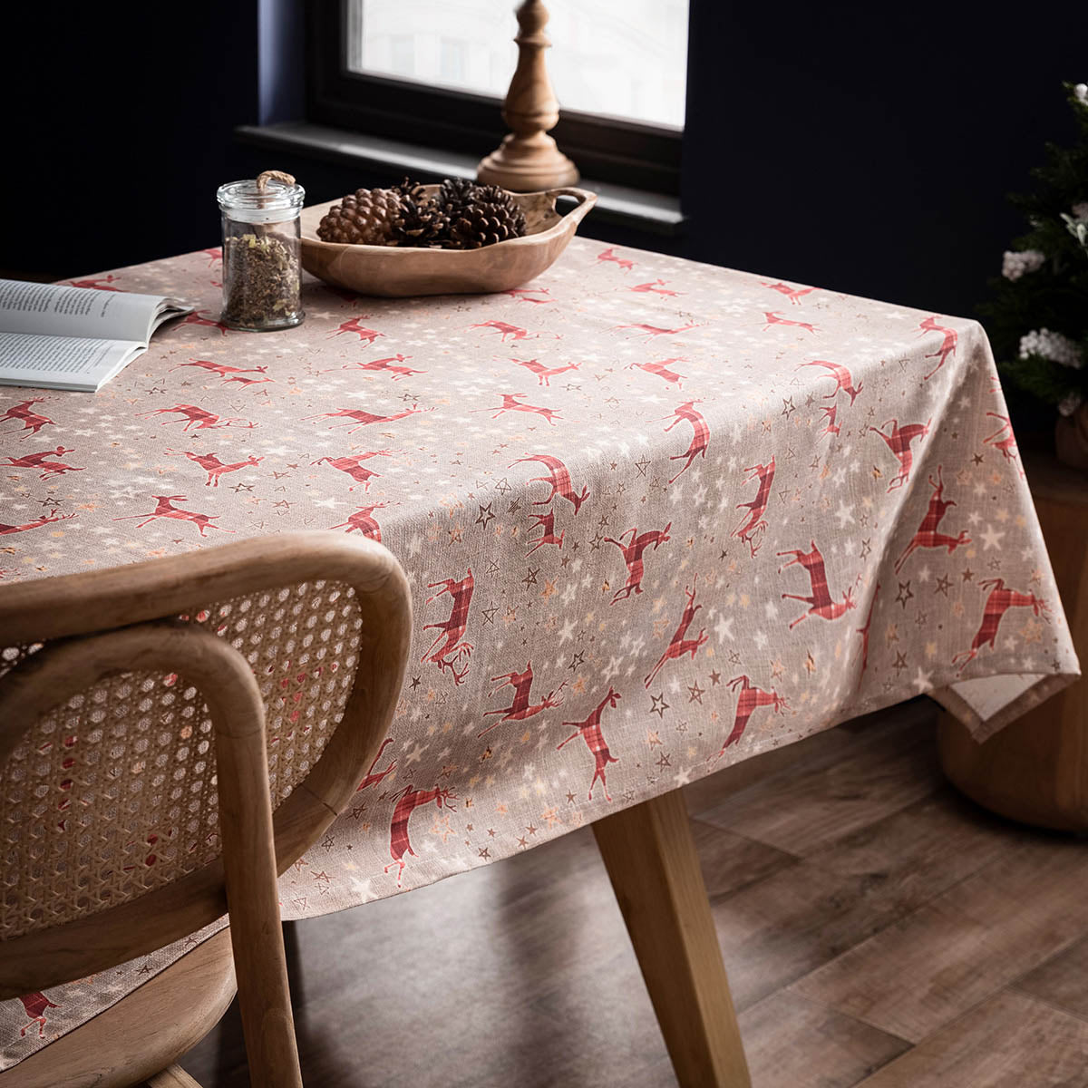 Τραπεζομάντηλο 135x135cm Xmas 126