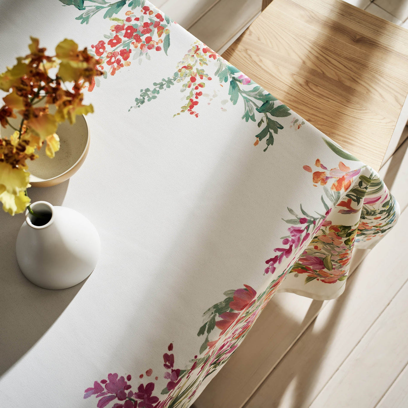 Everlee Tablecloth 422
