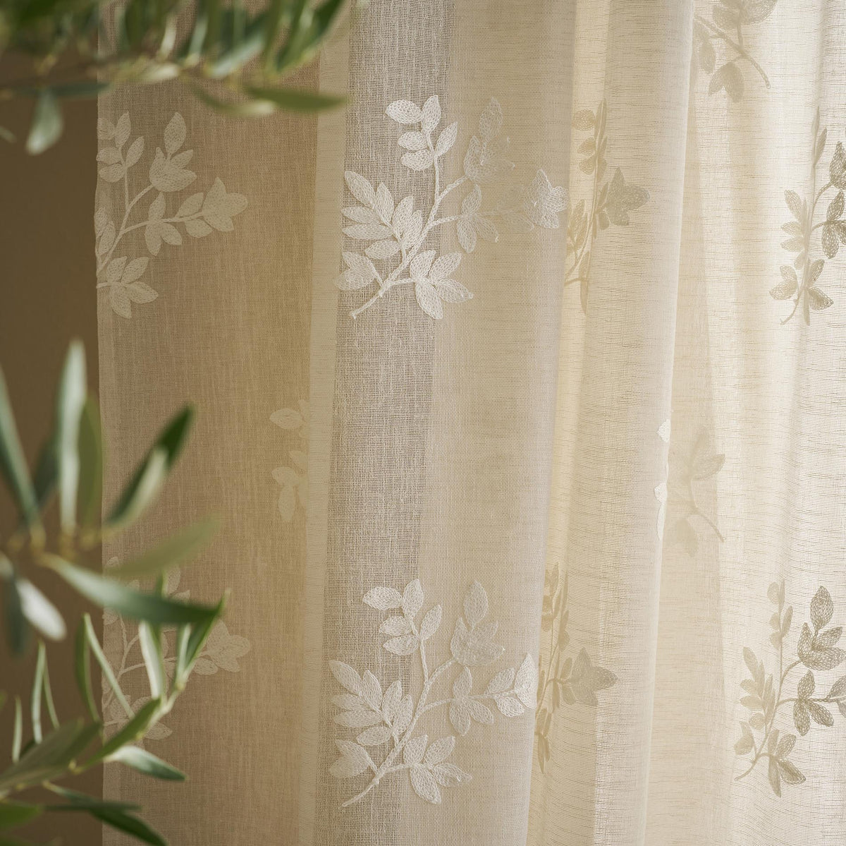 Κουρτίνα με σιρίτι 140x295cm Leaf Beige 532/06