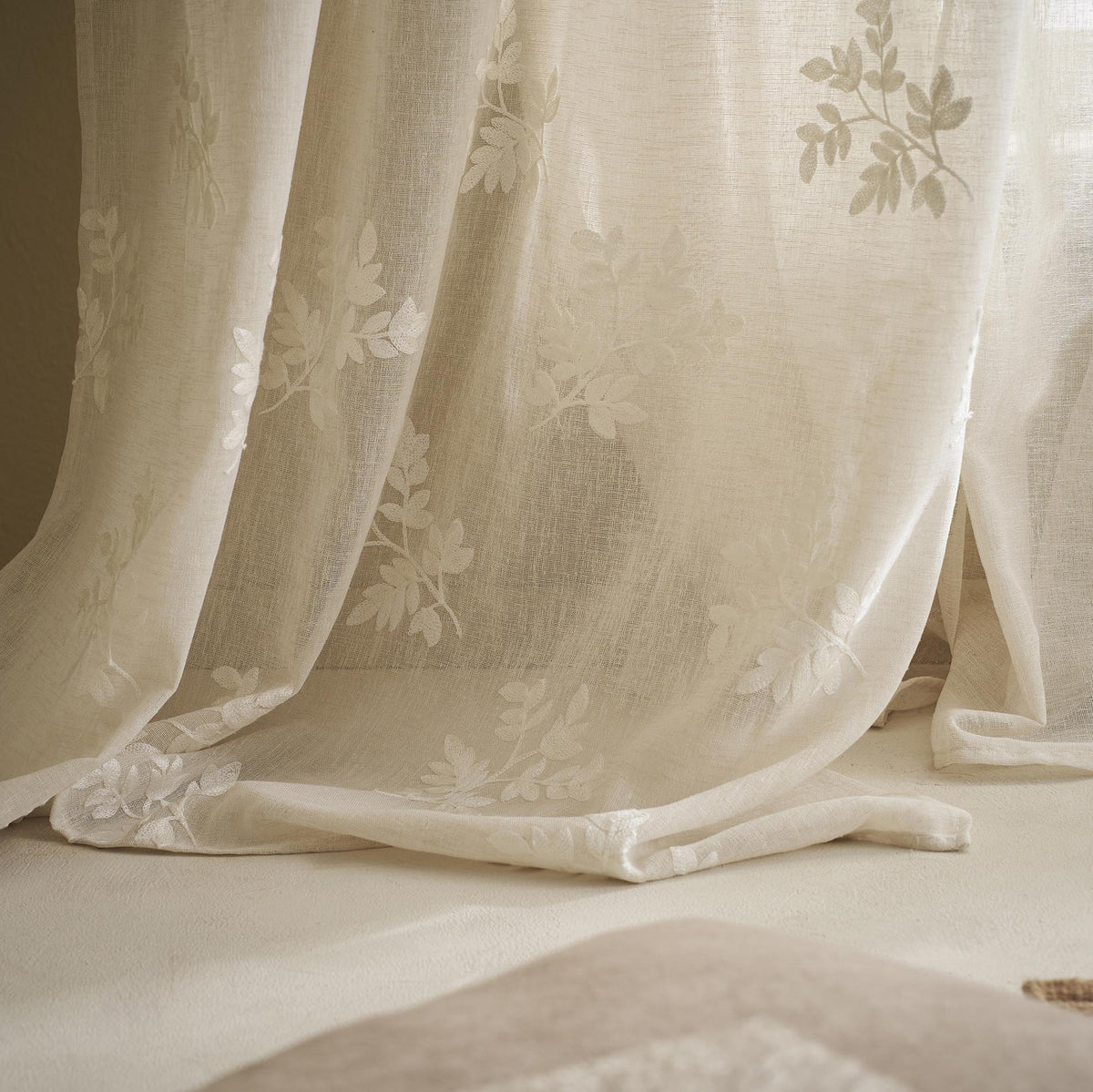 Κουρτίνα με σιρίτι 140x295cm Leaf Beige 532/06