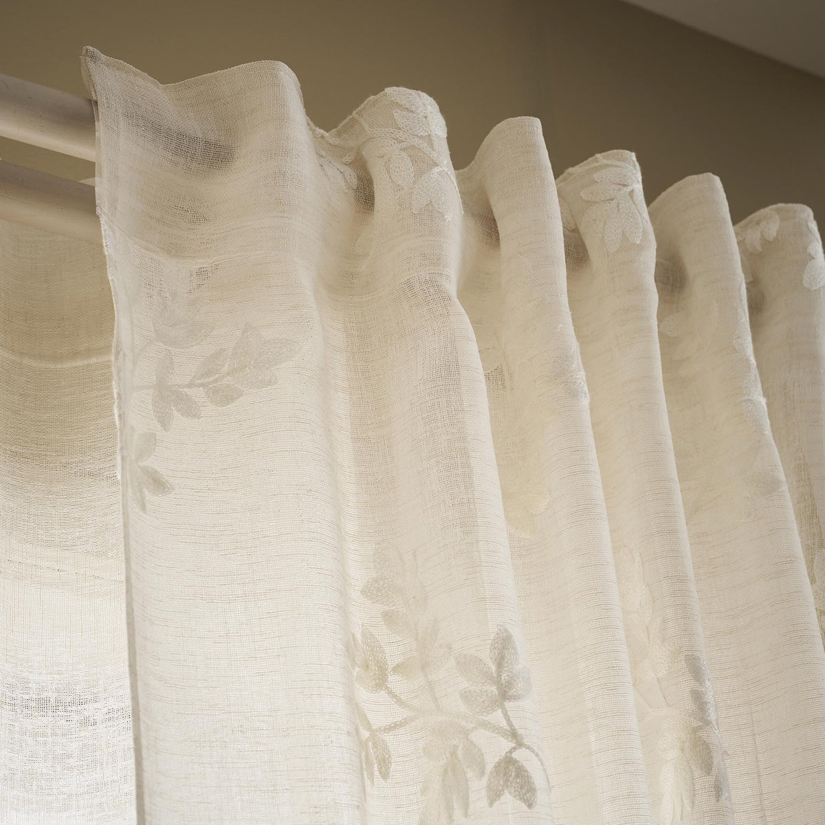 Κουρτίνα με σιρίτι 140x295cm Leaf Beige 532/06